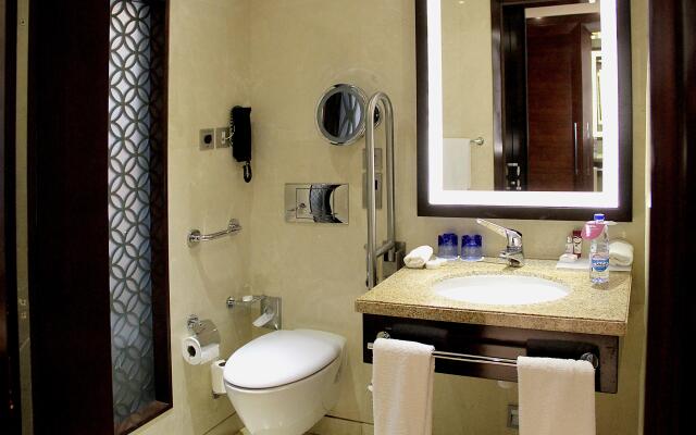 Crowne Plaza Dubai - Deira, an IHG Hotel