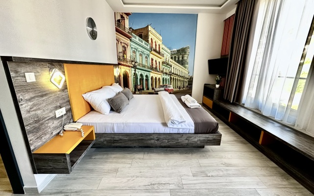 Del Medio Hotel