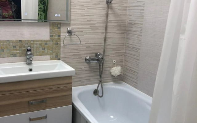 Квартира с Панорамными Окнами на Елeцком