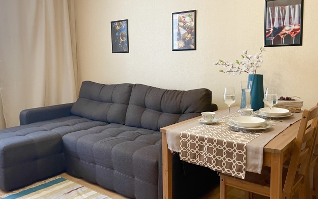 YOUSINN Komfortnye Apartamenty Dlya 6-kh Apartments