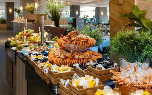 Liberty Kuşadası Resort - All inclusive