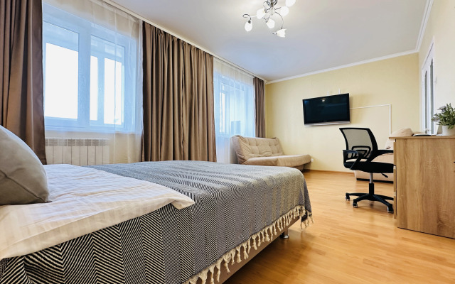 Uyutnaya Dvukhkomnatnaya Nedaleko Ot Trk Planeta Flat