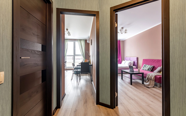 Апартаменты для 6 гостей ЖК «Большой» Smart TV, балкон с видом, духовка