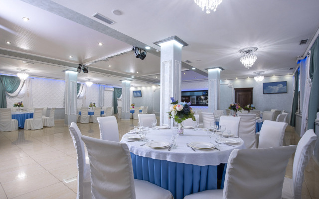 Отель Гранд Лион