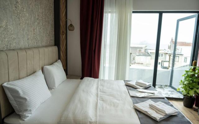 Отель Linda Port Hotel