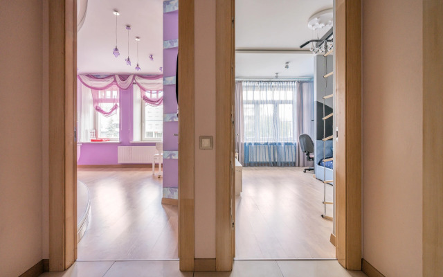 Квартира SpbMain СпбМэйн на наб. реки Карповки