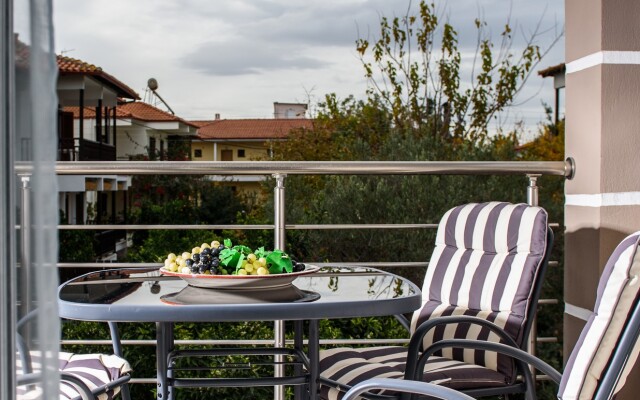 Anneta's House Apartments