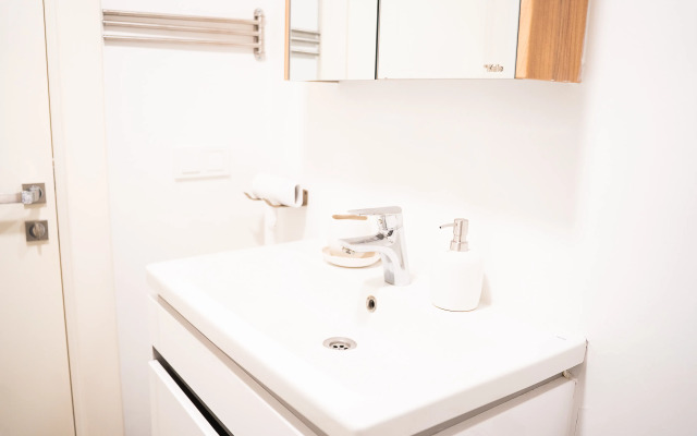 Апартаменты Стильные апартаменты с отдельной спальней у Таксим