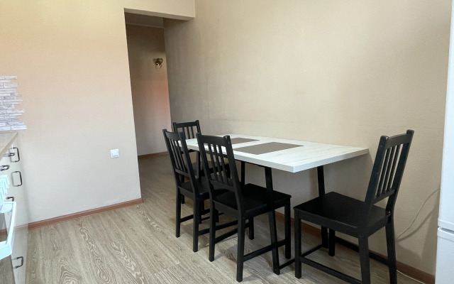 Na Kommunisticheskom Prospekte 5/1 Apartments