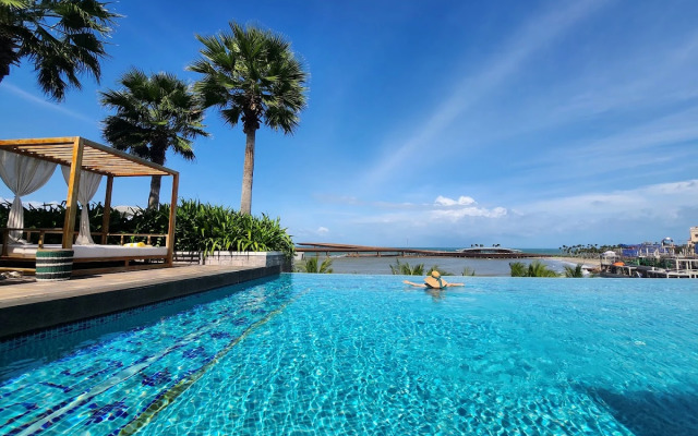 La Festa Phu Quoc, Curio Collection By Hilton Hotel
