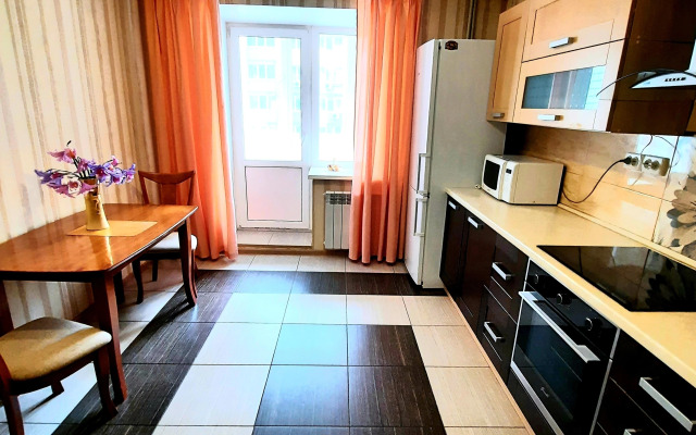 Квартира на Улице Им Разина СТ 54