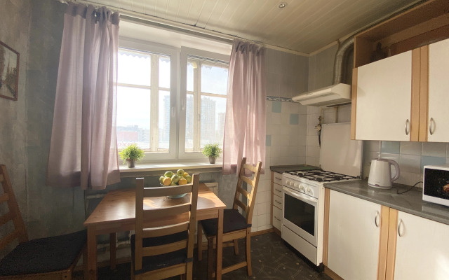 Kvartira U Metro Grazhdanskiy Prospekt Apartments