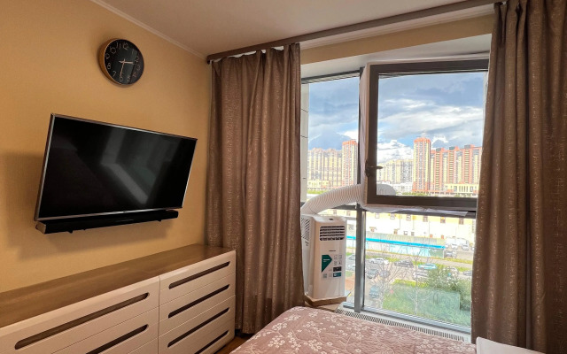 Kulibina u metro Parnas Apartments