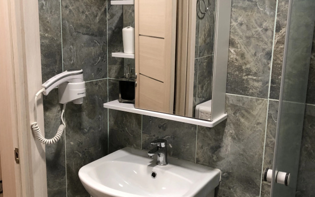 Na Ulitse Lyotchika Ulyyanina 3A Flat