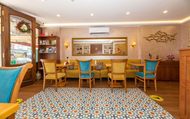 Royan Suites Boutique Hotel