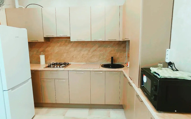 Ryadom S Tsentrom Flat