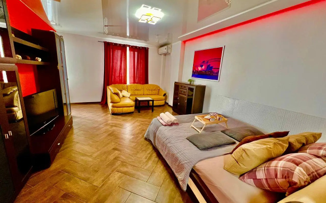 Centr vostok otlichnaja na Odesskaja 44k1 Apartments