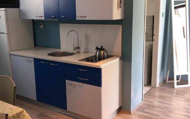 In Villa Big garden Private pool Sea close Apartments