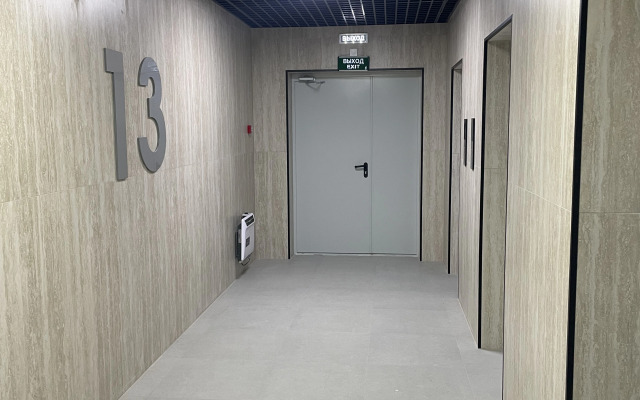 S Sovremennym Dizaynom I Mebelyu Flat