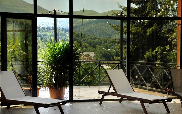 Auroom Resort Hotel