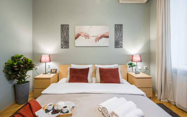 GM Jelitnaja chetverka na Arbate Apartments