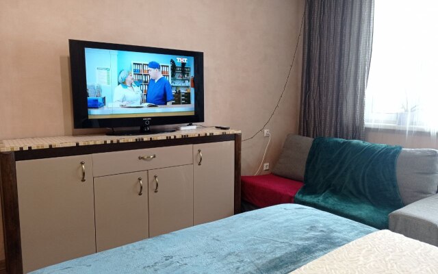Live-In-Comfort Na Tvorchestva 3 Flat