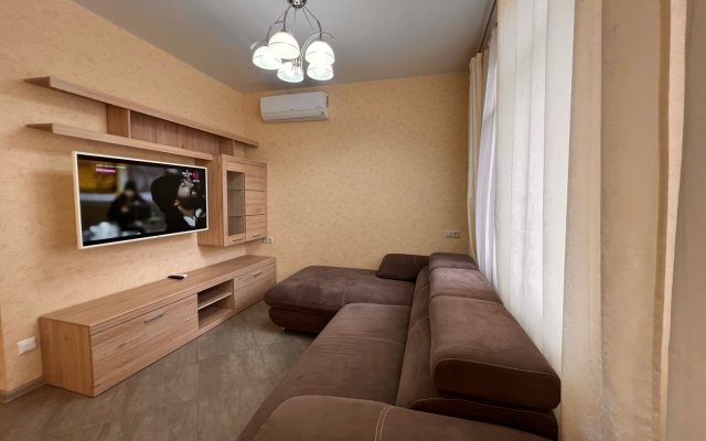 SimSim Golden Bay Apartments
