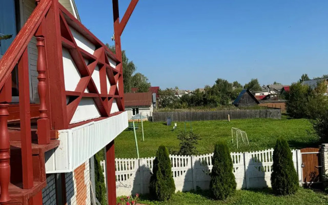 S Banej U Zvonnitsyi Monastyirya Privat House