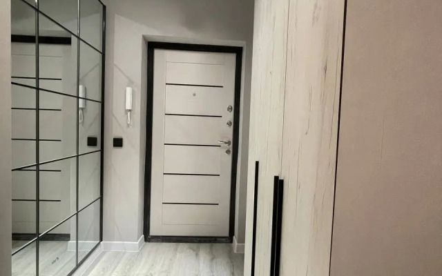 Na Ul. Chaykovskogo 100/2 Flat