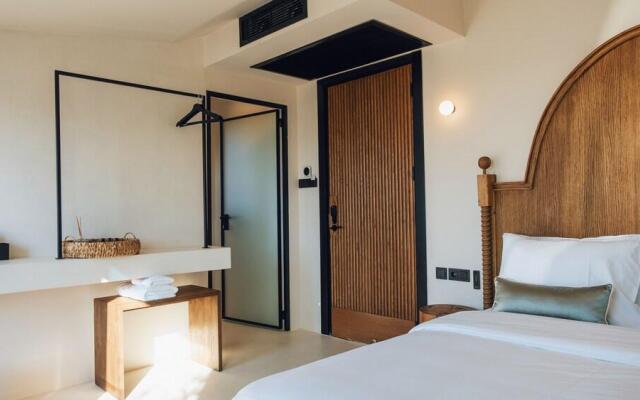 To Be Social House Hotel