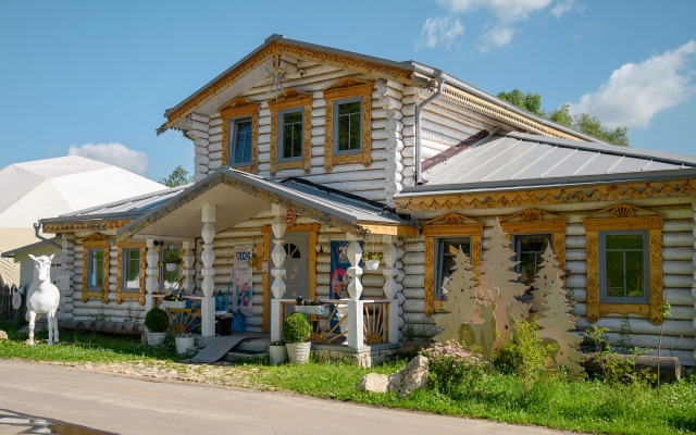 Tsarskaya Usadba Ostrov Hotel