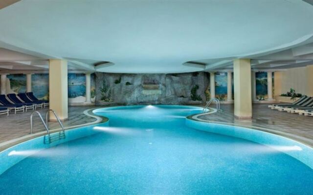 Ozkaymak Marina Hotel