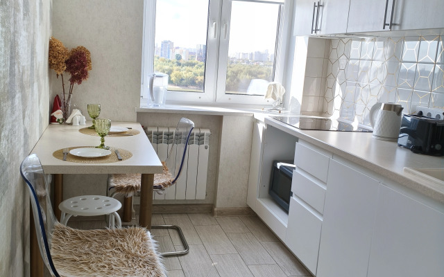 Квартира Двухкомнатные апартаменты в центре города, на берегу Иртыша