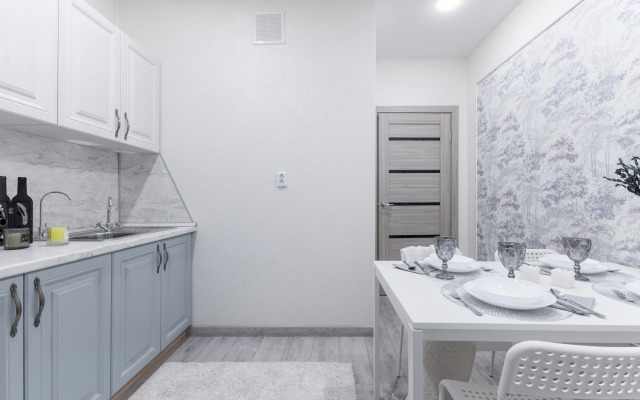 Komfort Na Adelya Kutuya Apartment