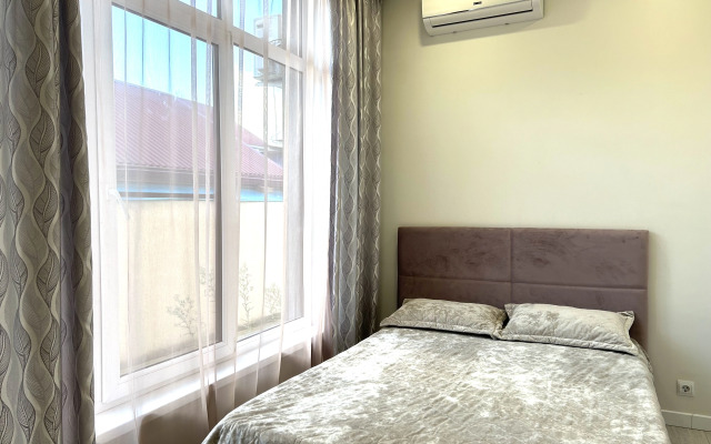 C Dvumya Spalnyami 8 Apartments