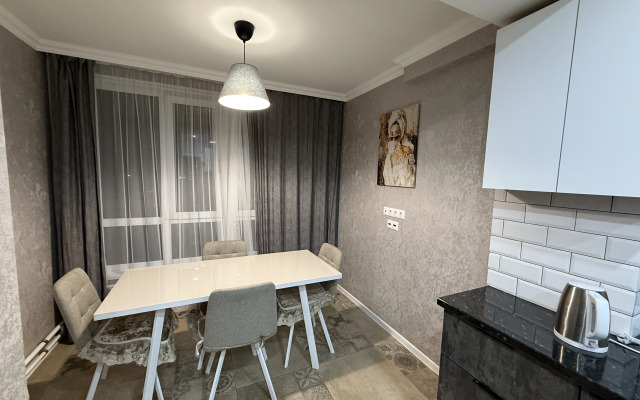 Апартаменты Шикарная двушка с прекрасным видом на горы