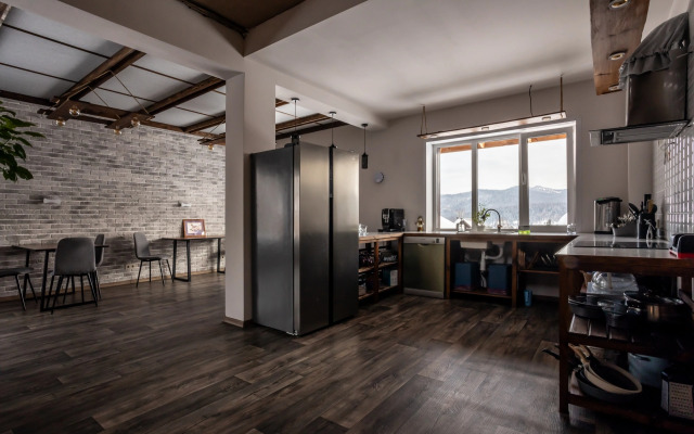 Ryzhiy poni Guest House