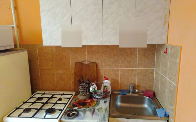 Na Prospekte Gagarina, 8-Ya Liniya, 7 Flat