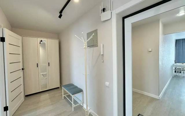 Ryadom S Readovskim Parkom Flat