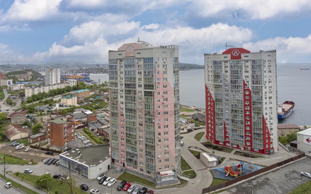 Апартаменты Стильная видовая квартира Vlad aparts