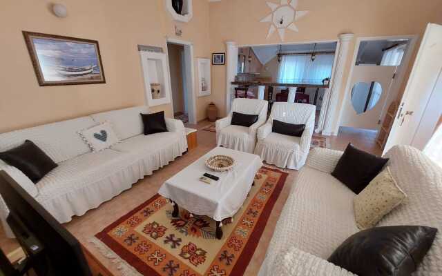 Dalyan Palace Villa