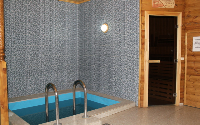 Гостиница У Дуба