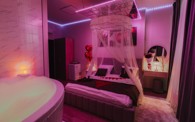 Black Out Hotel
