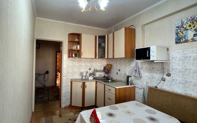 Na Prospekte Tauke Khana 33/3 Apart Hotel