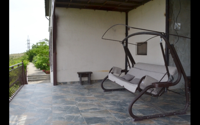 Частный дом у Подножья Горы Тарки