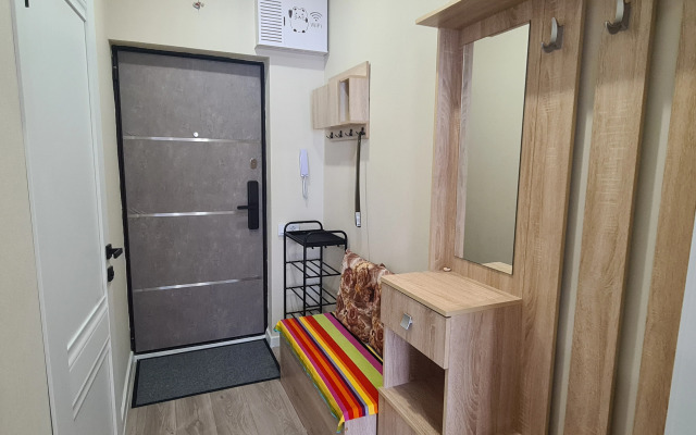 Uyutnaya S Balkonom V Sochi Flat