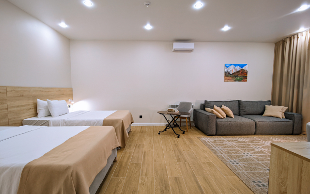 Feshin Hotel
