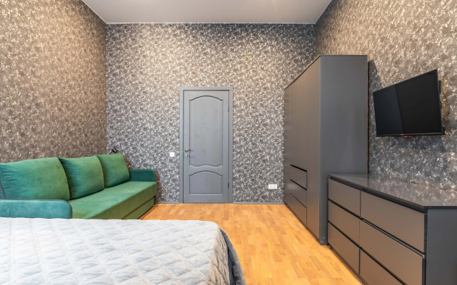 V Samom Serdtse Pitera Flat