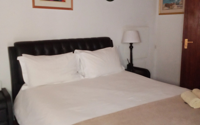 Oaktree guest House Fourways Sandton Guest house