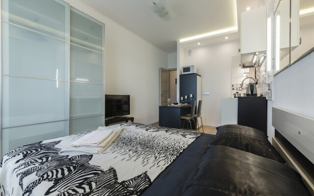 Admirala Cherkova 18/1 Flat